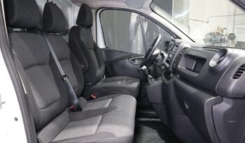 NISSAN – NV300 lleno