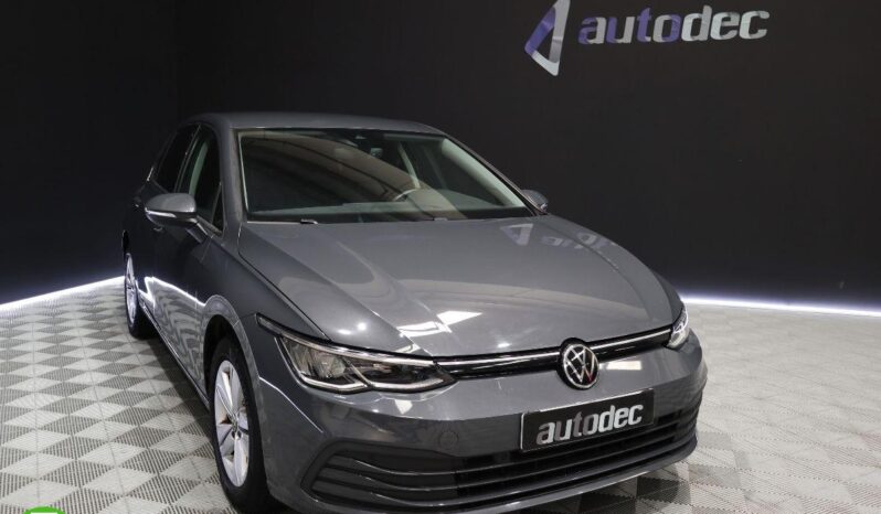 VOLKSWAGEN – Golf – Life 1.0 TSI 81 kW lleno