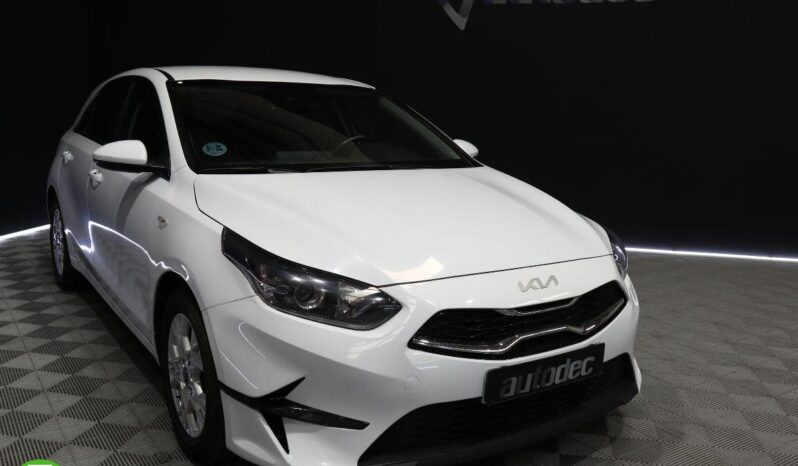 KIA – cee’d – 5p 1.0 T-GDi Drive 73 kW lleno