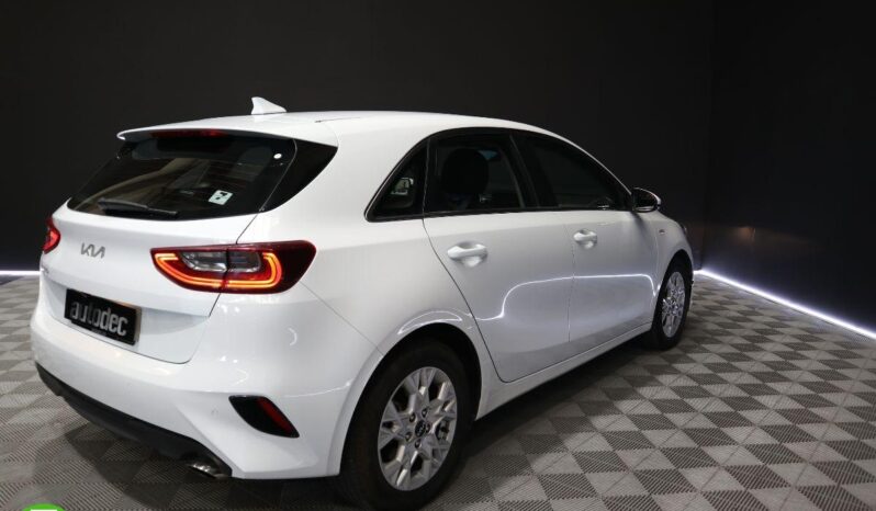 KIA – cee’d – 5p 1.0 T-GDi Drive 73 kW lleno