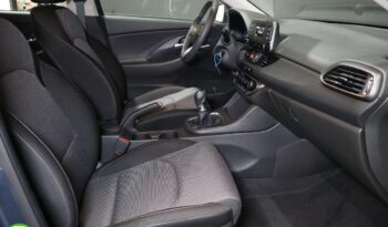 HYUNDAI – i30 – 5p 1.5 DPI 81 kWEssence lleno