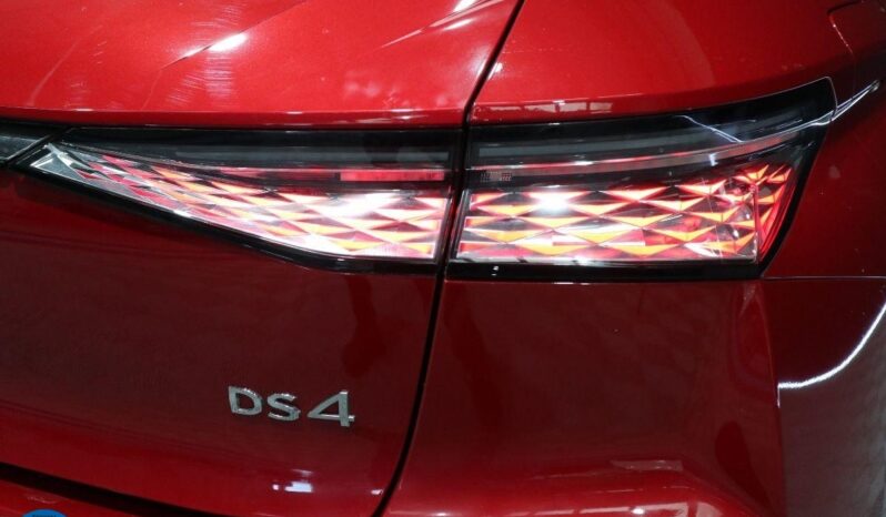 DS – DS 4 – Trocadero E-TENSE 225 lleno